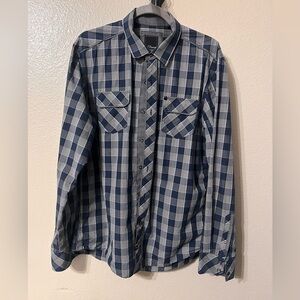 Men’s 7 Diamonds long sleeve grey and navy blue collard shirt. EUC.